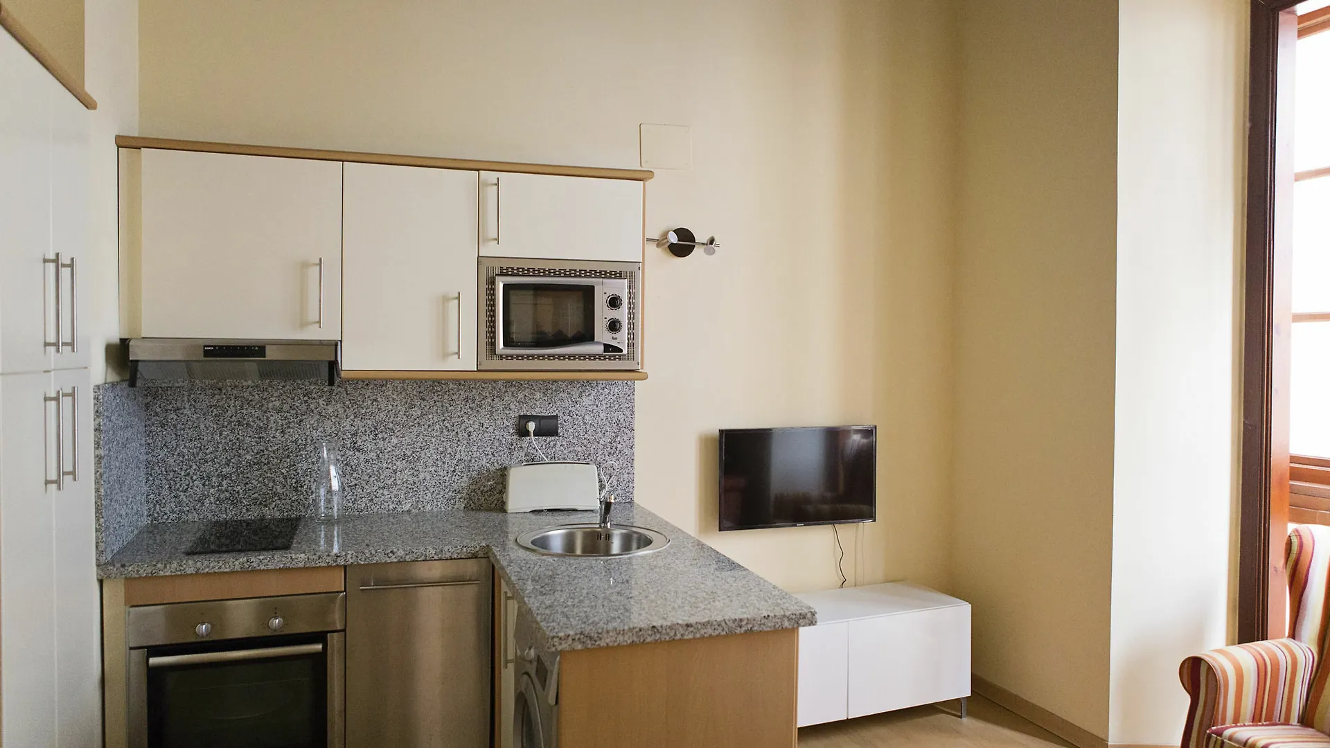 Suncity Flat Martires 말라가 아파트